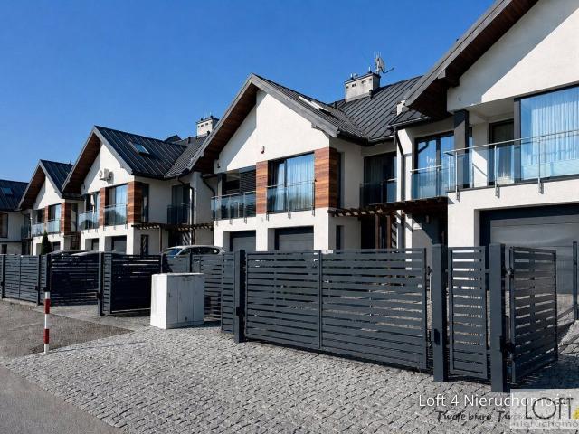 Dom na sprzedaż 4 pokoje Nowy Sącz, 179,59 m2, działka 240 m2