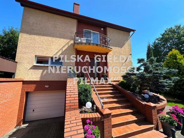 Dom na sprzedaż 4 pokoje Piła, 248 m2, działka 622 m2