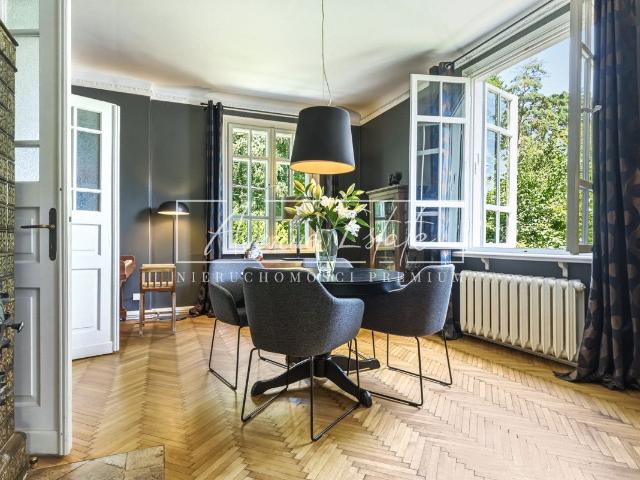 Dom na sprzedaż 4 pokoje pruszkowski, 205 m2, działka 1077 m2