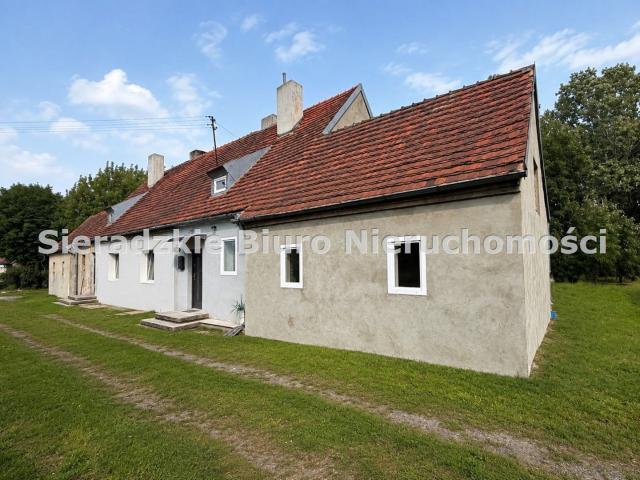 Dom na sprzedaż 4 pokoje Sieradz, 176,40 m2, działka 1564 m2