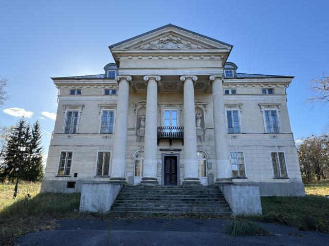 Dom na sprzedaż