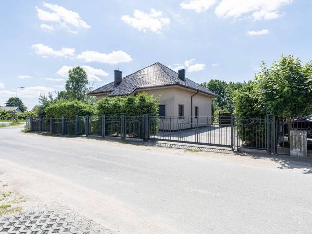 Dom na sprzedaż