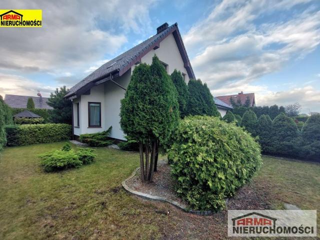 Dom na sprzedaż, Niepodległości