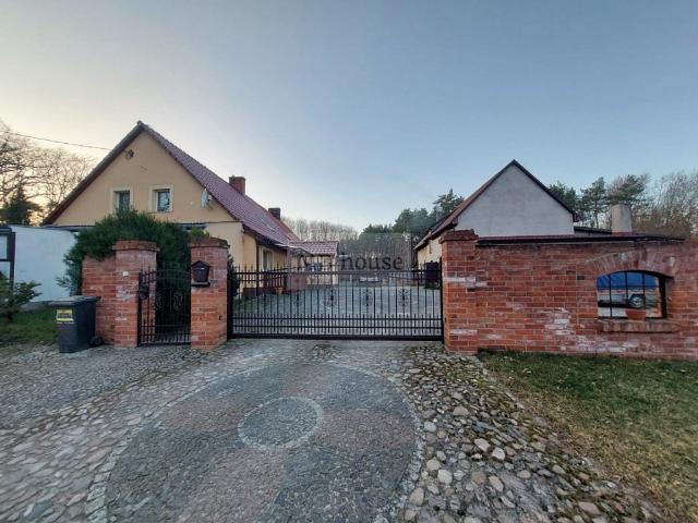 Dom na sprzedaż