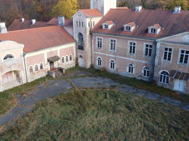 Dom na sprzedaż