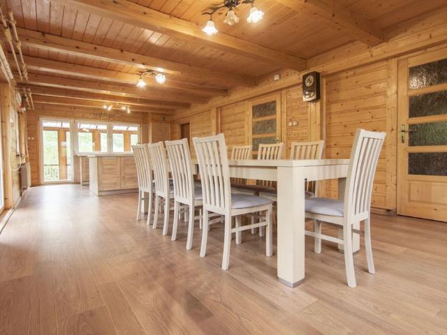 Dom na sprzedaż 5 pokoi nowosądecki, 270 m2, działka 2100 m2
