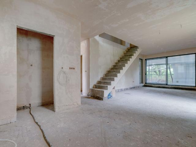 Dom na sprzedaż 5 pokoi otwocki, 169,93 m2, działka 675,550 m2