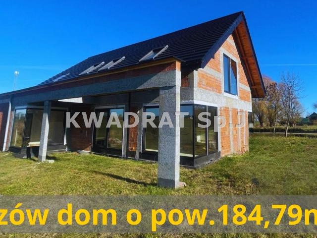 Dom na sprzedaż 5 pokoi oleśnicki, 218,99 m2, działka 1739 m2