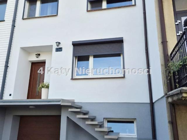 Dom na sprzedaż 5 pokoi Ostrów Wielkopolski, 150 m2, działka 222 m2