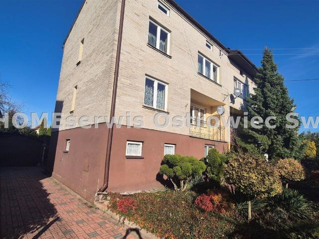 Dom na sprzedaż 5 pokoi Ostrowiec Świętokrzyski, 131 m2, działka 305 m2