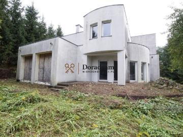 Dom na sprzedaż 5 pokoi łańcucki, 257,10 m2, działka 27 m2