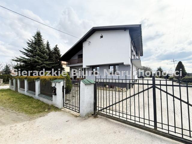 Dom na sprzedaż 5 pokoi Błaszki, 310 m2, działka 1950 m2