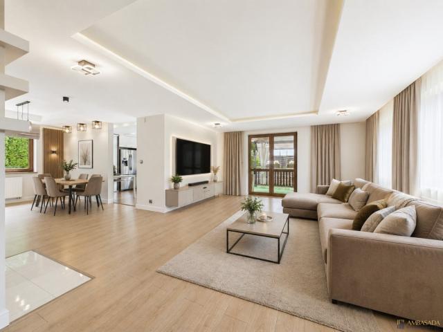 Dom na sprzedaż 5 pokoi białostocki, 270,90 m2, działka 768 m2