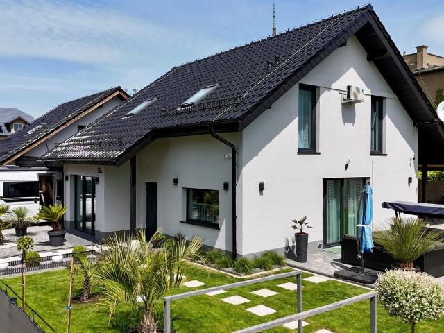 Dom na sprzedaż 5 pokoi Bielawa, 150 m2, działka 554 m2