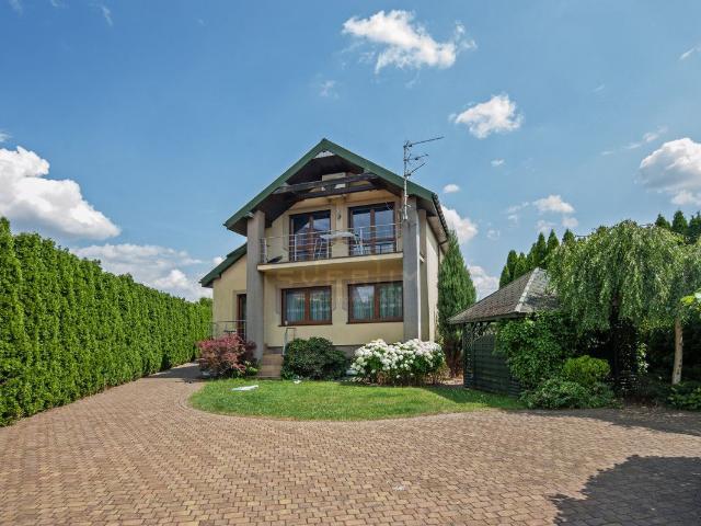 Dom na sprzedaż 5 pokoi częstochowski, 250 m2, działka 3400 m2