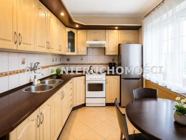 Dom na sprzedaż 5 pokoi inowrocławski, 200 m2