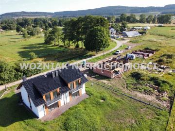 Dom na sprzedaż 5 pokoi kamiennogórski, 169,21 m2, działka 700 m2