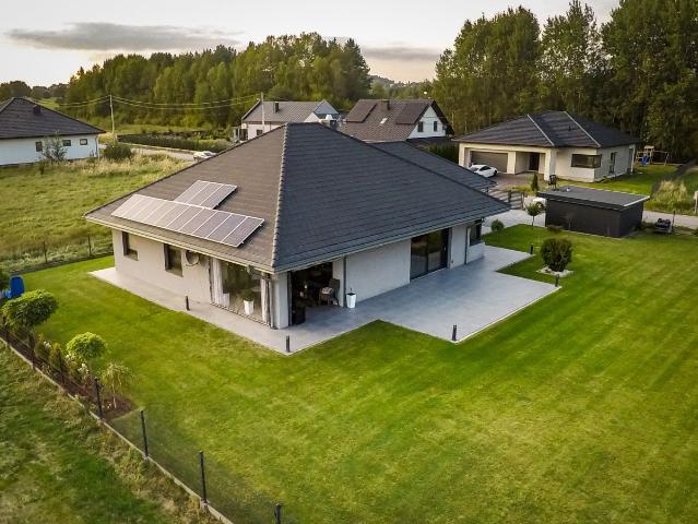 Dom na sprzedaż 5 pokoi kielecki, 240 m2, działka 1718 m2