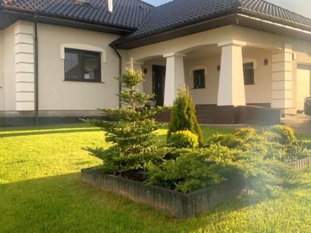 Dom na sprzedaż 5 pokoi kołobrzeski, 250 m2, działka 1503 m2