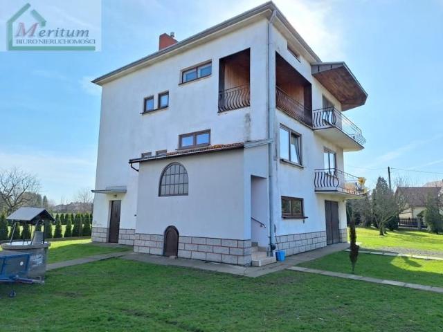Dom na sprzedaż 5 pokoi Krosno, 240 m2, działka 1700 m2