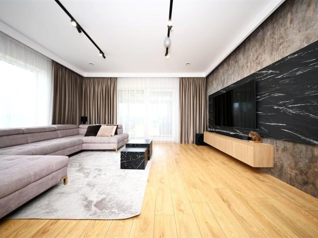 Dom na sprzedaż 5 pokoi lubelski, 204 m2, działka 700 m2