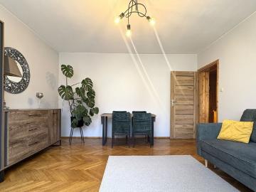 Dom na sprzedaż 5 pokoi Legnica, 146 m2, działka 464 m2