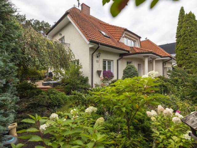 Dom na sprzedaż 5 pokoi pucki, 229,90 m2, działka 562 m2