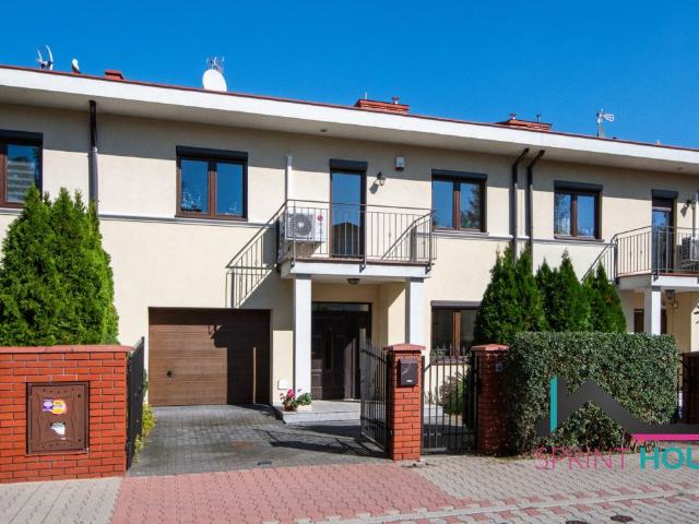 Dom na sprzedaż 5 pokoi piaseczyński, 195,30 m2, działka 228 m2