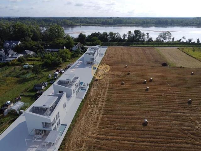Dom na sprzedaż 5 pokoi piaseczyński, 248 m2, działka 744 m2