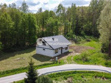 Dom na sprzedaż 5 pokoi rzeszowski, 152 m2, działka 2093 m2