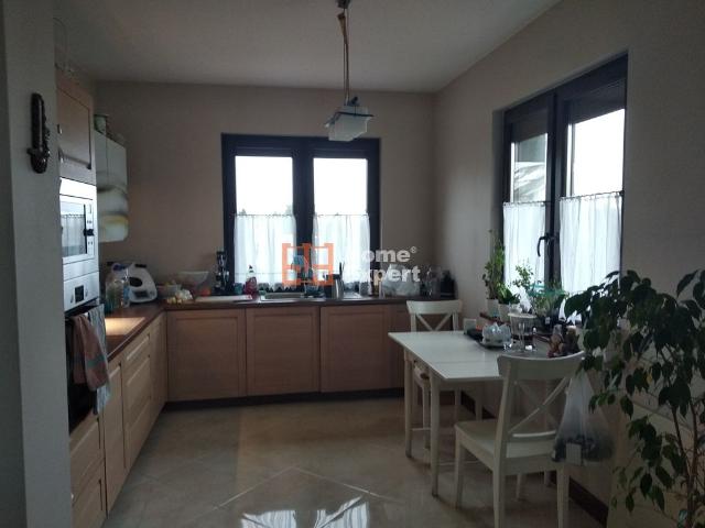 Dom na sprzedaż 5 pokoi średzki, 226 m2, działka 761 m2