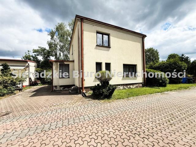 Dom na sprzedaż 5 pokoi Sieradz, 140 m2, działka 1327 m2