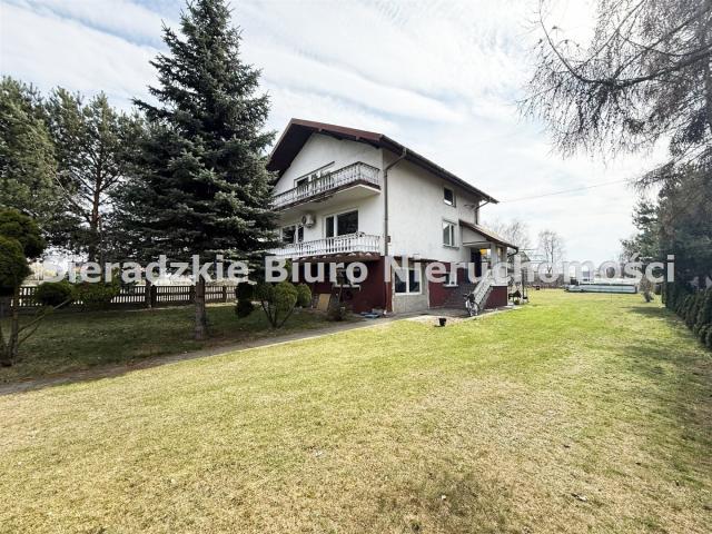 Dom na sprzedaż 5 pokoi Sieradz, działka 2068 m2