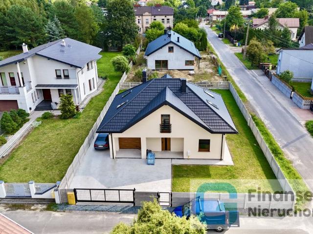 Dom na sprzedaż 5 pokoi Skierniewice, 150 m2, działka 650 m2
