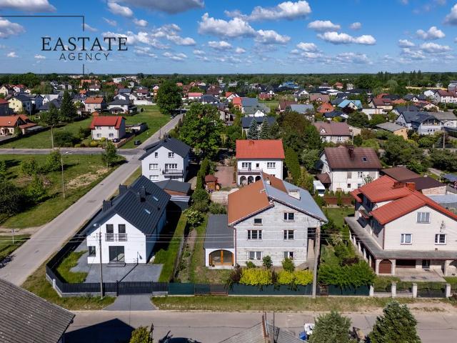 Dom na sprzedaż 5 pokoi Tłuszcz, 275 m2, działka 655 m2