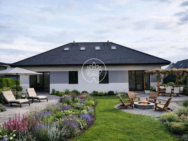 Dom na sprzedaż 5 pokoi toruński, 102 m2, działka 740 m2