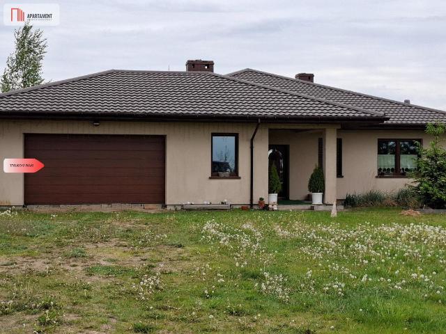 Dom na sprzedaż 5 pokoi wąbrzeski, 200 m2, działka 9996 m2
