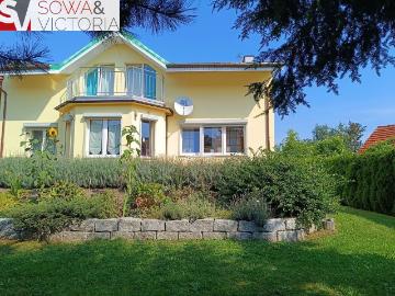 Dom na sprzedaż 5 pokoi Świebodzice, 370,30 m2, działka 599 m2