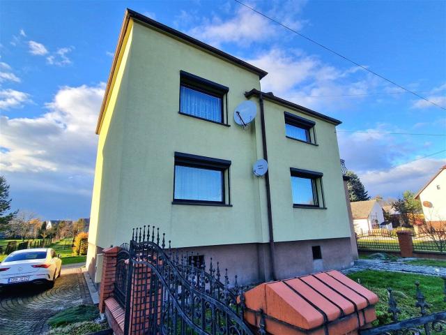 Dom na sprzedaż 5 pokoi wodzisławski, 220 m2, działka 2484 m2