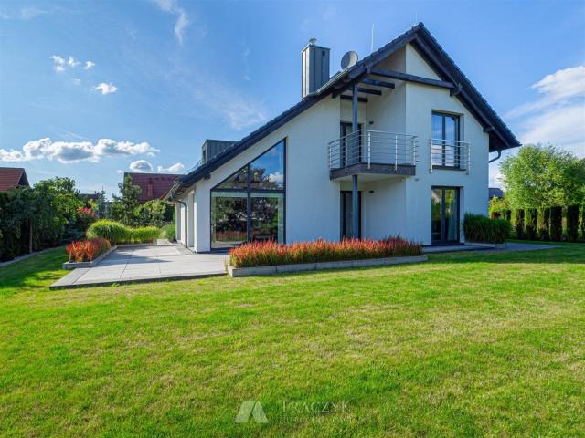 Dom na sprzedaż 5 pokoi wrocławski, 243,47 m2, działka 875 m2