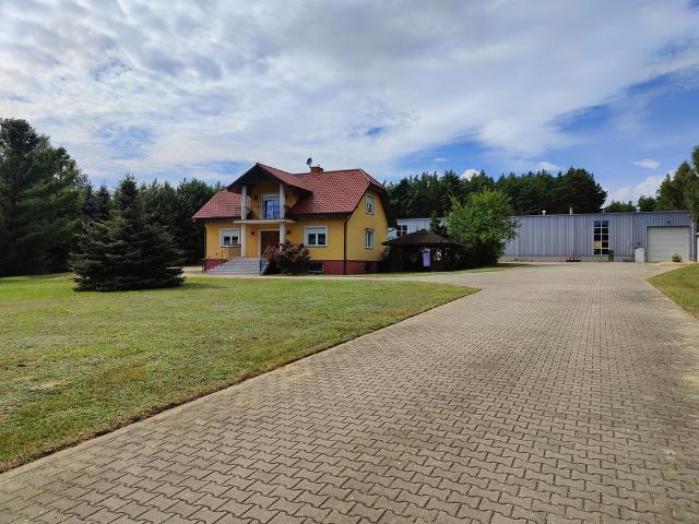Dom na sprzedaż