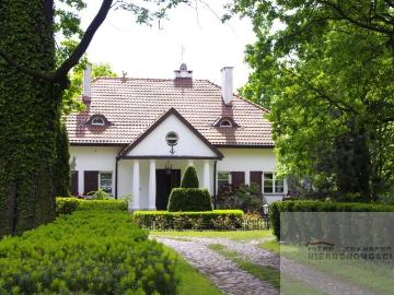 Dom na sprzedaż 6 pokoi miński, 250 m2, działka 10300 m2