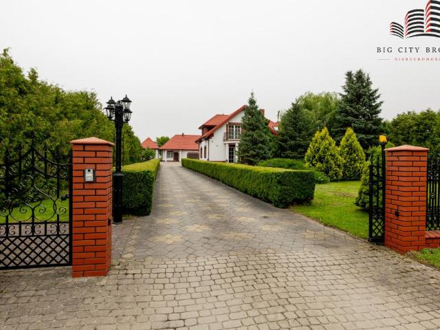 Dom na sprzedaż 6 pokoi opolski, 260 m2, działka 1840 m2