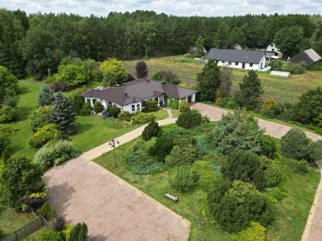 Dom na sprzedaż 6 pokoi ostrowski, 288 m2, działka 17400 m2