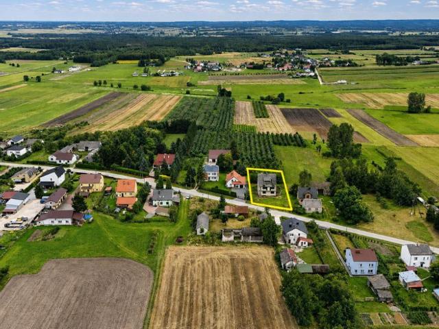 Dom na sprzedaż 6 pokoi buski, 194,47 m2, działka 900 m2
