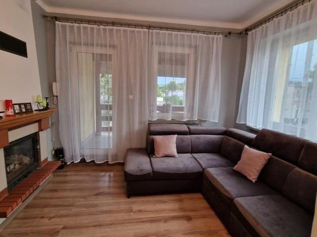 Dom na sprzedaż 6 pokoi Będzin, 166 m2, działka 1196 m2