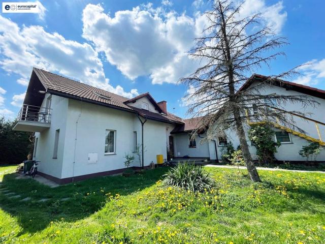 Dom na sprzedaż 6 pokoi bielski, 320 m2, działka 1800 m2