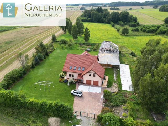 Dom na sprzedaż 6 pokoi elbląski, 396,68 m2, działka 4800 m2