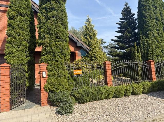 Dom na sprzedaż 6 pokoi gnieźnieński, 279,50 m2, działka 840 m2