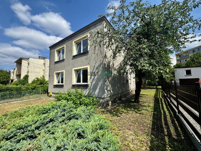 Dom na sprzedaż 6 pokoi Kutno, 154 m2, działka 607 m2